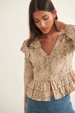 Promesa Pure Fantasy Ruffled Floral Button-Up Blouse
