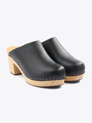Nisolo All-Day Heeled Clog - Black